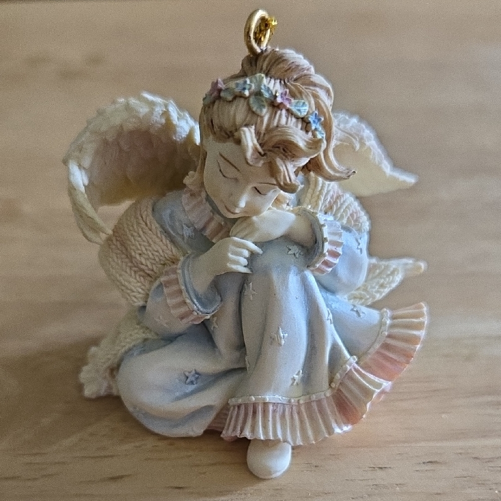 Samaco Everyday Angels By Betty Singer Ornament